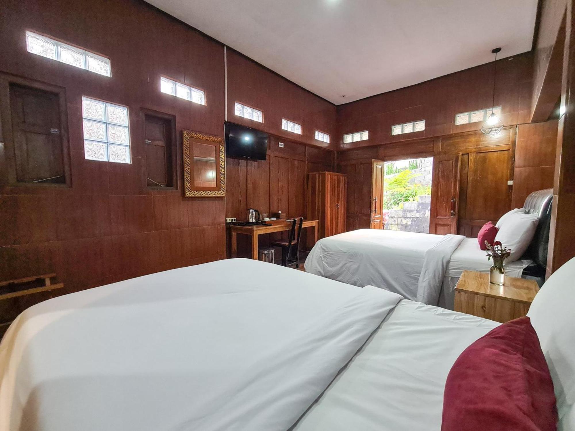 Navalia Villa Bedugul Exterior photo